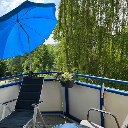 Aquamarin - Charmantes Appartement Mit Balkon Rostock Exterior photo